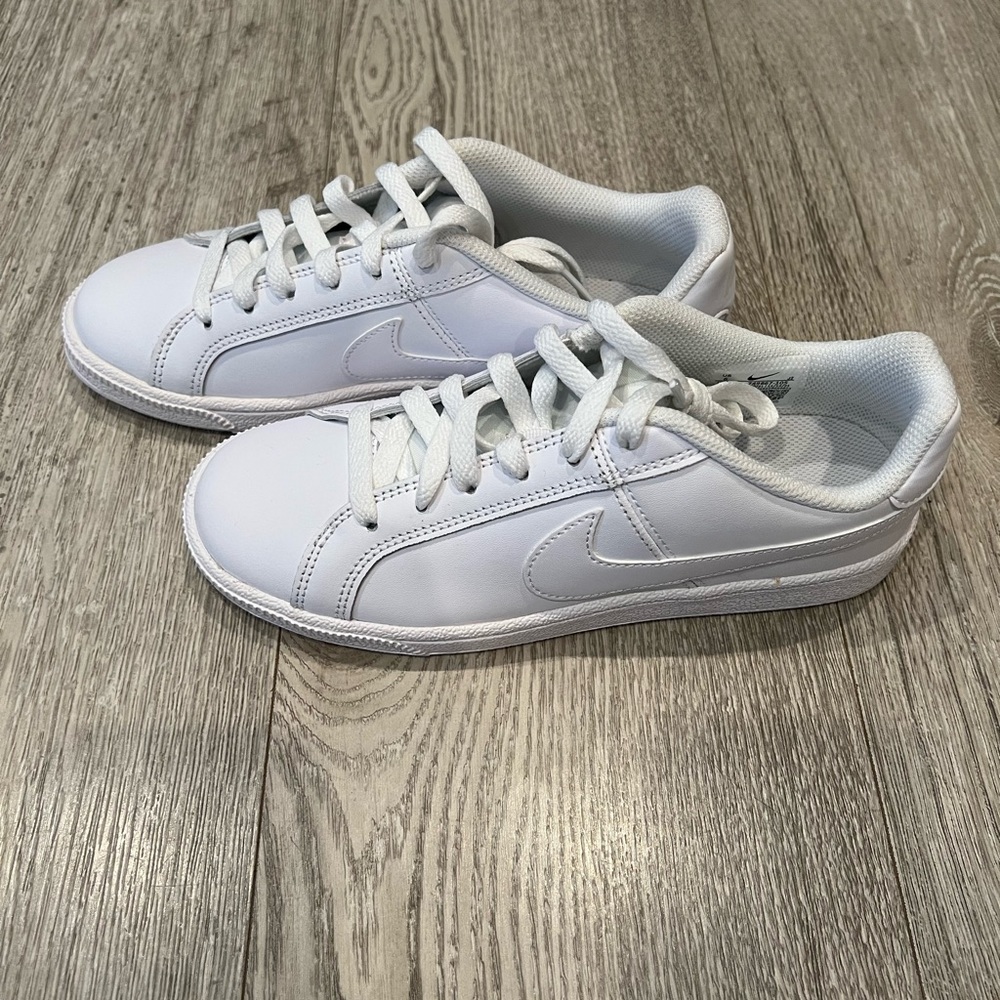 jd nike white
